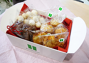 エントランスカフェの焼き菓子