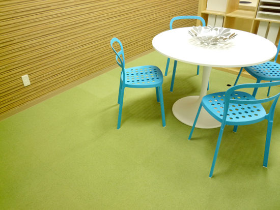 ステップアップオフィス(グリーンの床カーペット)：天神パークビル403号室（福岡市中央区大名）