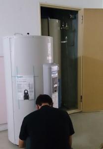 電気温水器の交換